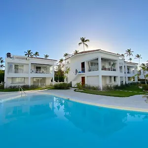 https://suite-with-pool-access.comcaribbean.com